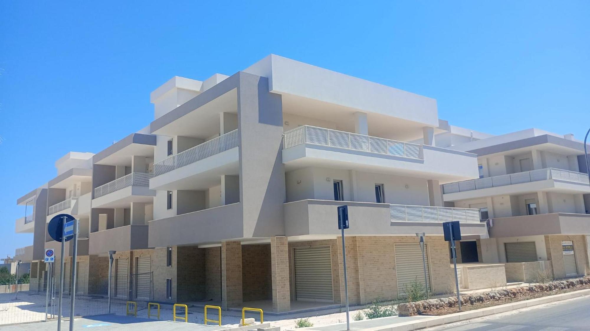Sea Wind Stanza Con Garage E Ascensore Поліньяно-а-Маре Екстер'єр фото